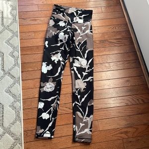 NWOT Reebok workout leggings